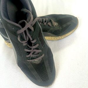 Puma Ignite Men’s 9 running shoes